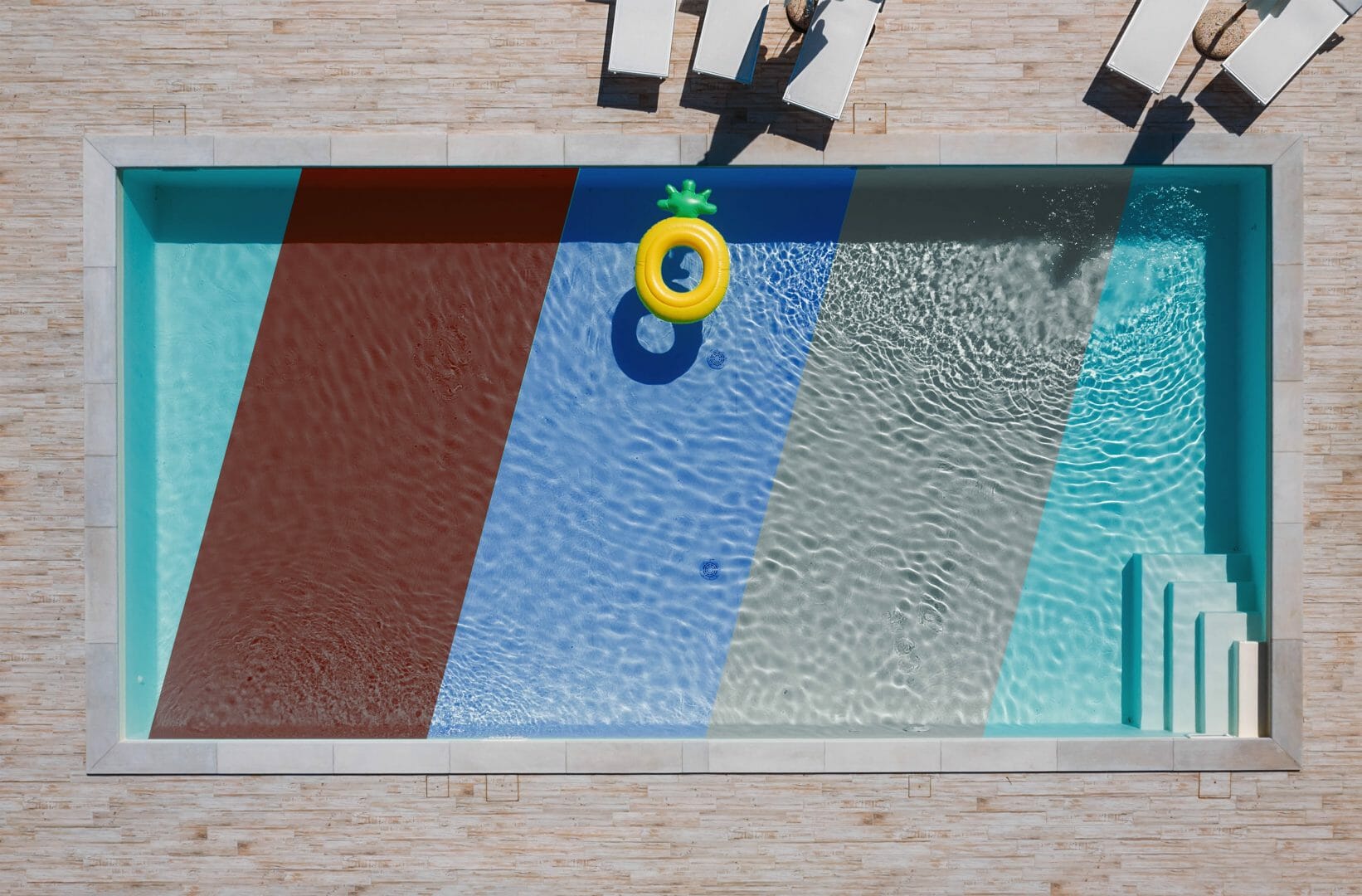 Quelle couleur choisir pour ma piscine ? Un guide pour trouver la teinte parfaite
